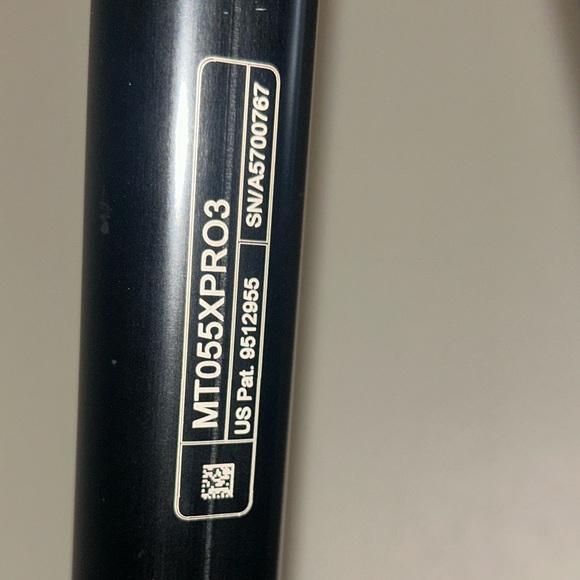 Manfrotto MT055XPRO3 tripod - Picture 6 of 8